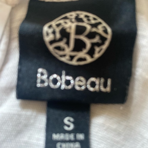 Bobeau sleeveless off white shirt with lace top - Picture 3 of 6